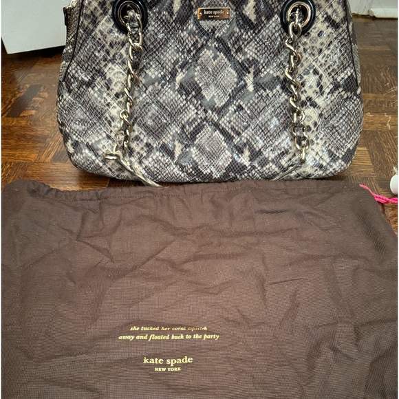 Rarely used Kate spade animal print shoulder bag. Can be used as a laptop bag - Picture 2 of 3